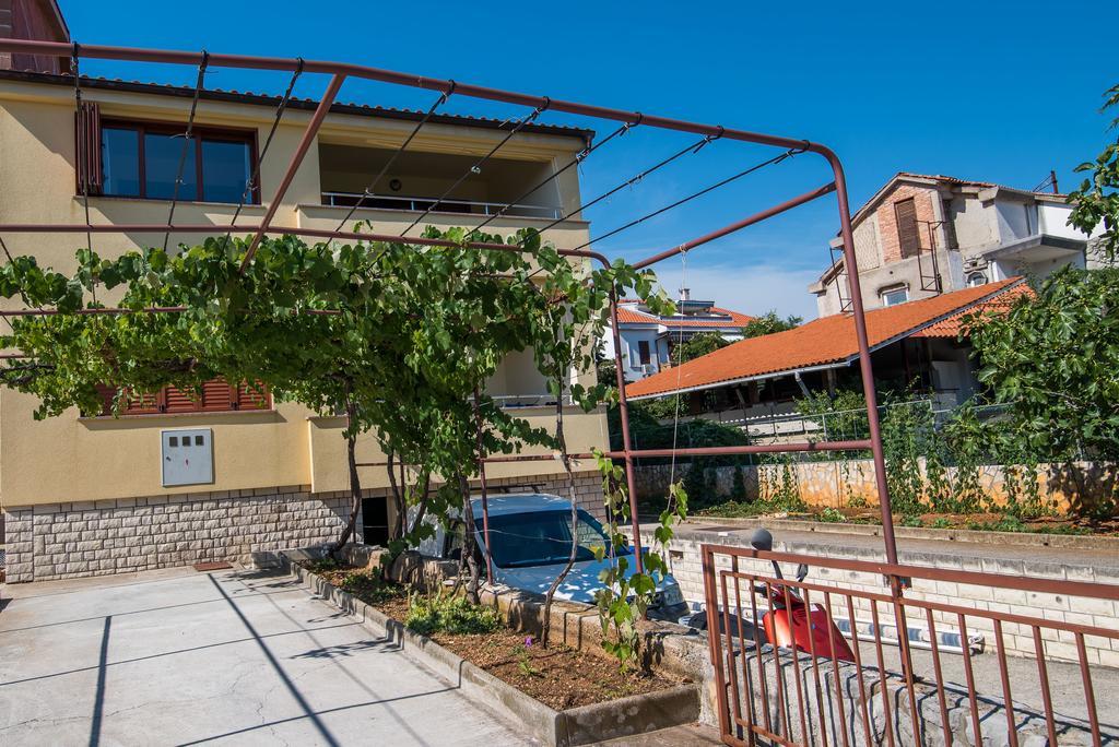 Apartman Slavko Krk Town Bagian luar foto