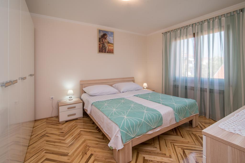 Apartman Slavko Krk Town Bagian luar foto